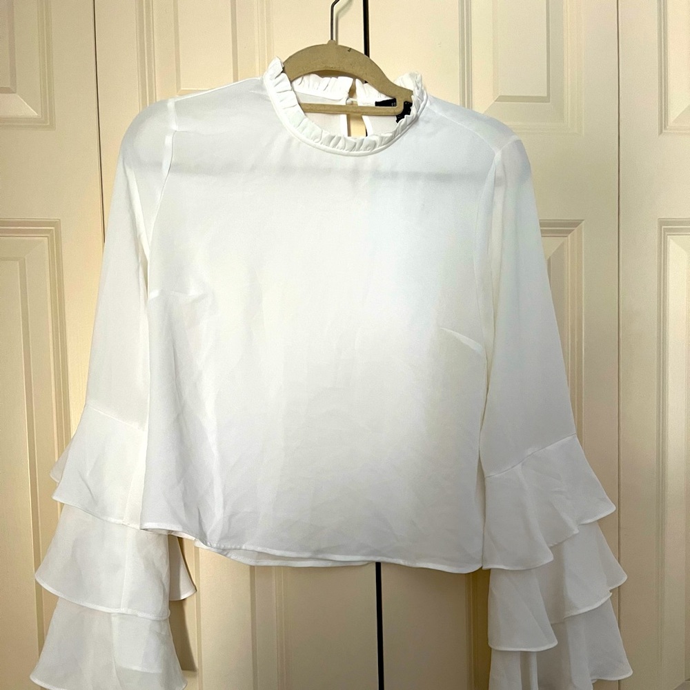 Forever21 cream chiffon balloon sleeved ruffle top